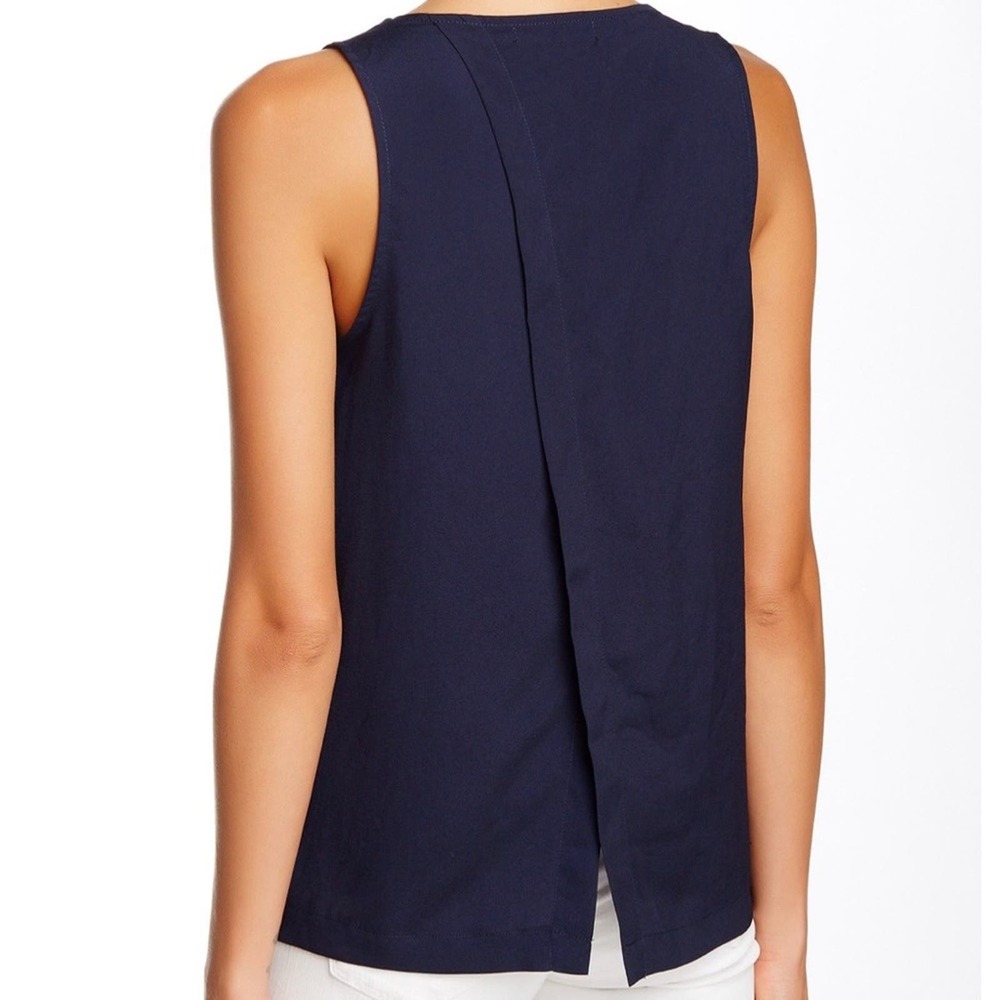 RO & DE Women's Navy Crossover Tank Crew Neck Sleeveless Blouse